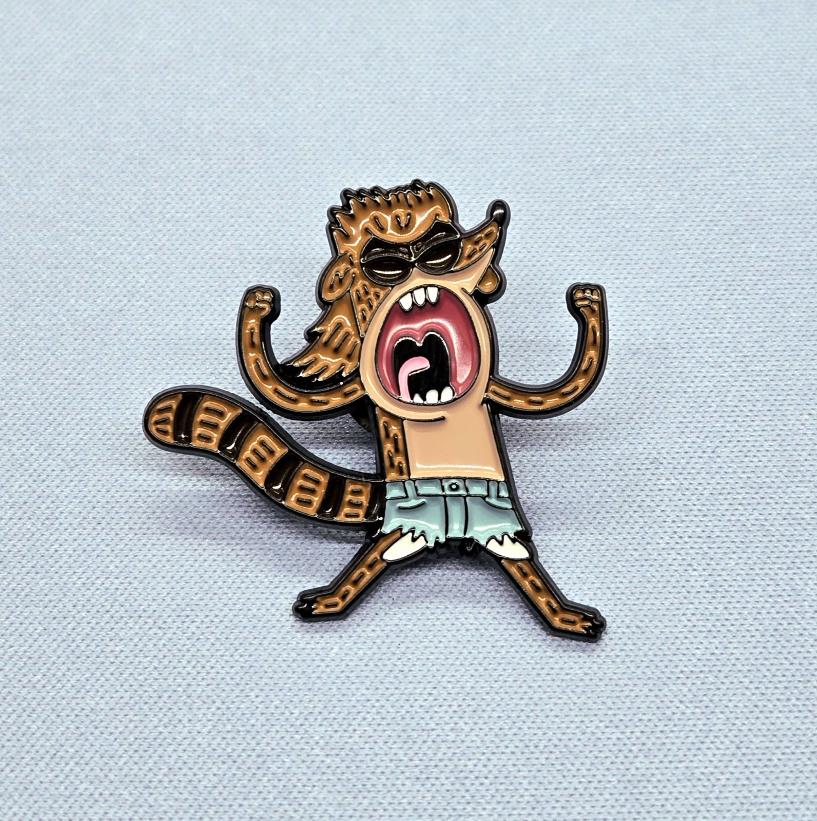 Rigby Enamel Pin Regular Show Mordecai Cartoon Badge NEW