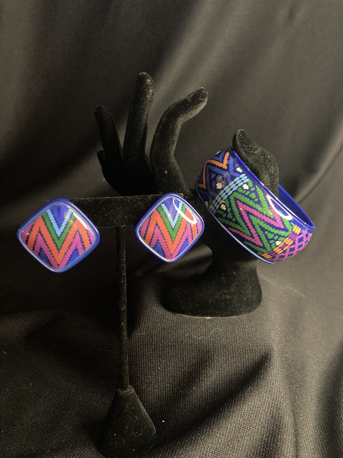 Vintage Avon 80’s Bracelet Earring Set Geometric Blue pink orange Retro J29