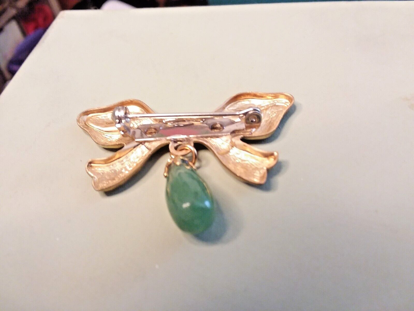 42mm Brass Stamping Ribbon Lapel/Pin Brooch W/20mm Green Dangle 06-01-2023
