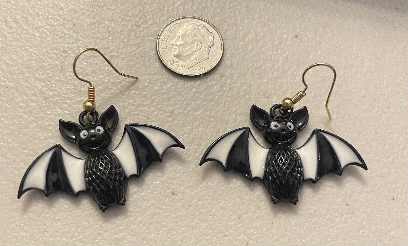 NEW BAT EARRINGS Halloween Vampire Goth French Wire Enamel Metal Painted Eye🦇