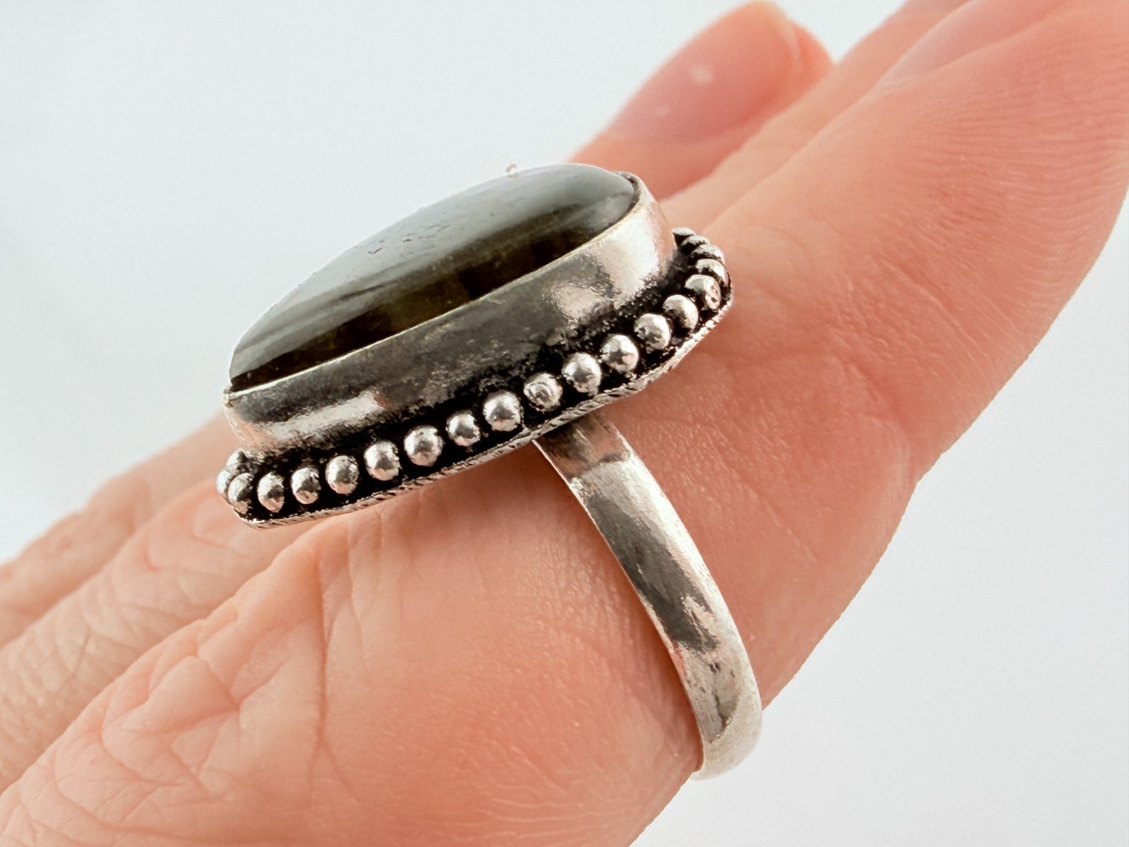 Silver Plated Metal Labradorite Pointed Cabochon Ring Size 6.25 5.5 Grams Weight