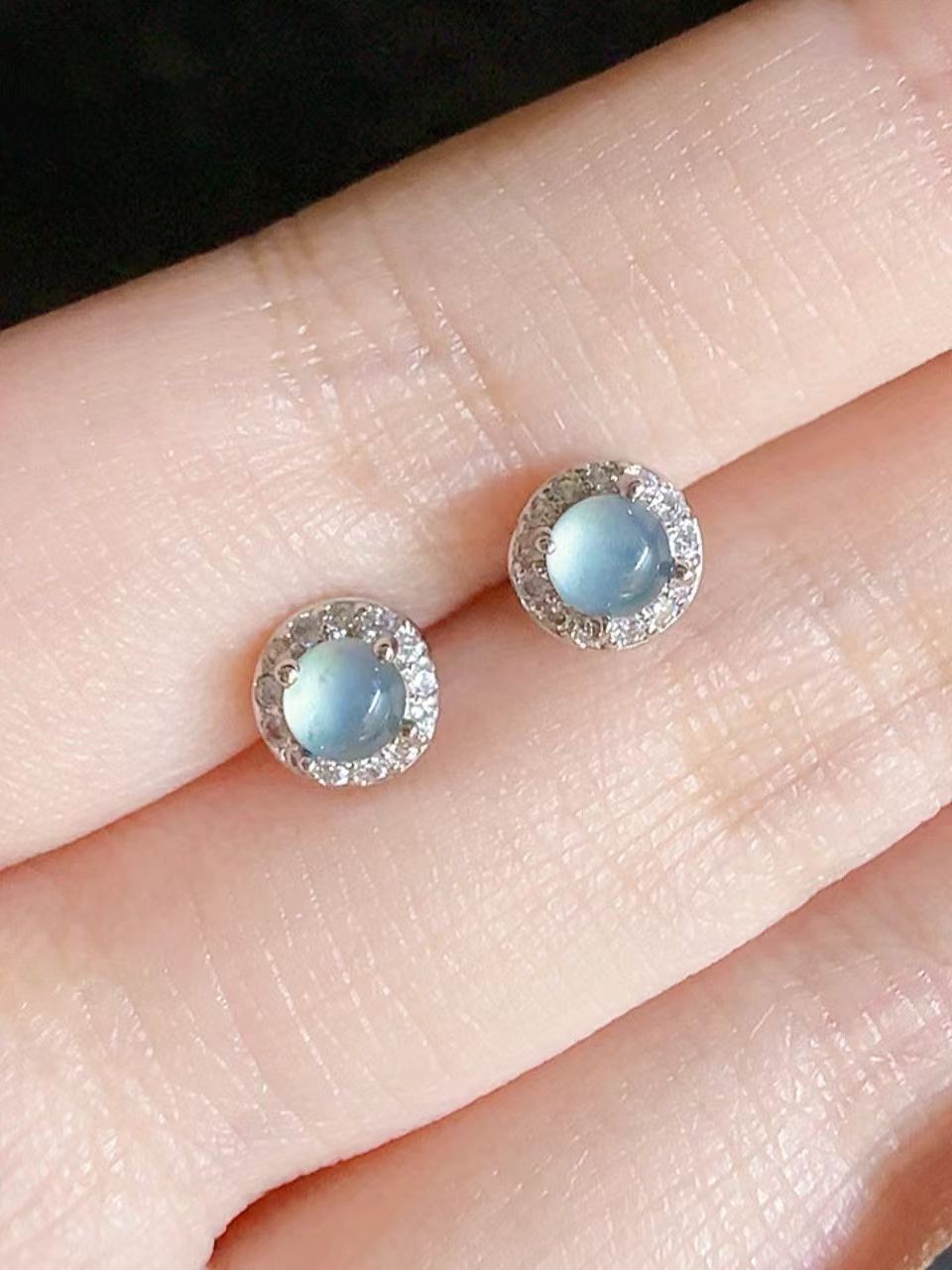Nice 100% Natural sky blue jadeite stud earrings