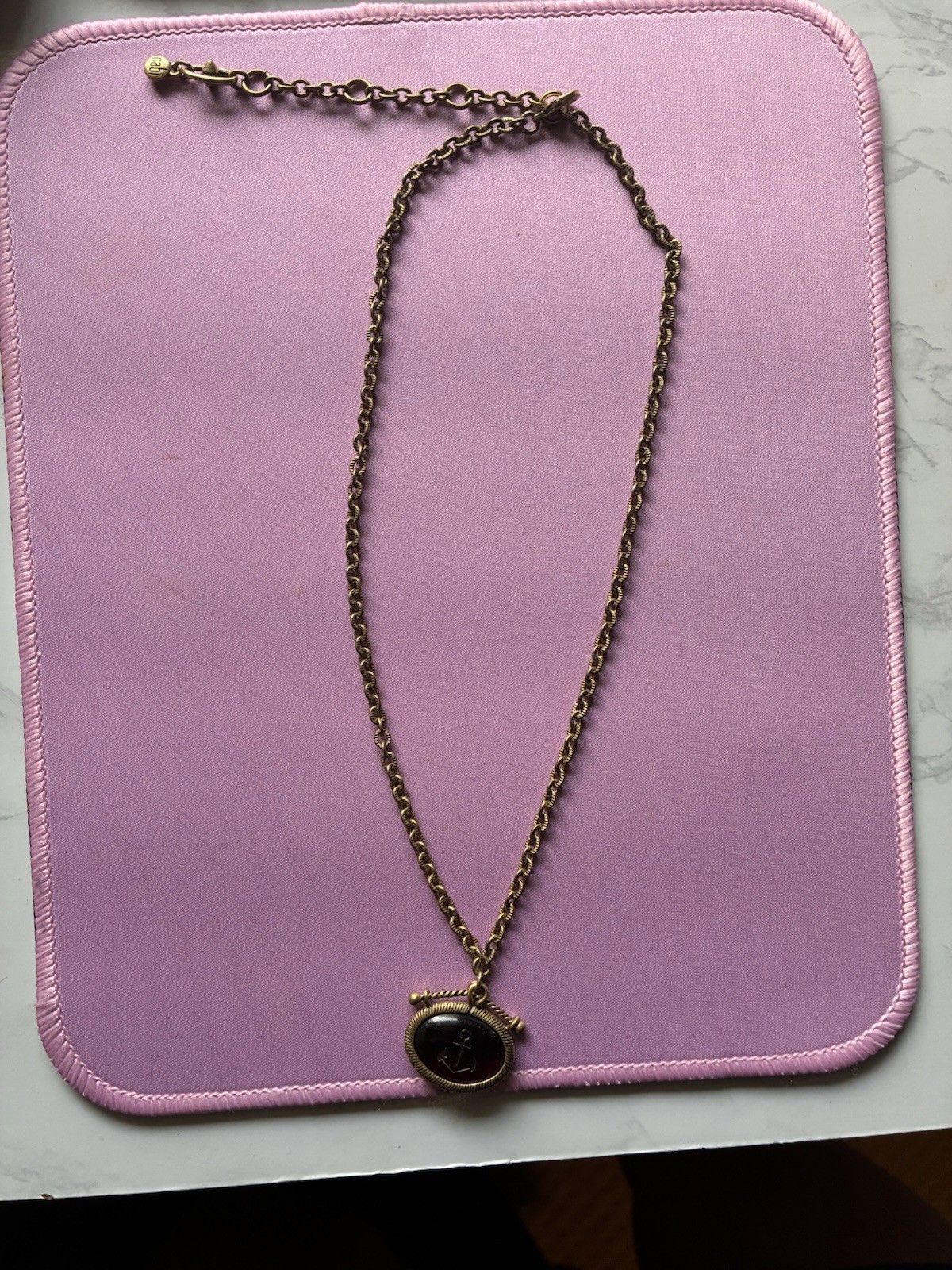 Cabi Gold-Tone Cable Chain Necklace Oval Black Pendant Adjustable Lobster Signed