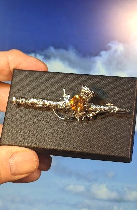 Vintage Celtic Scottish Mizpah Thistle Brooch Shawl pin, in Gift Box. 73mm