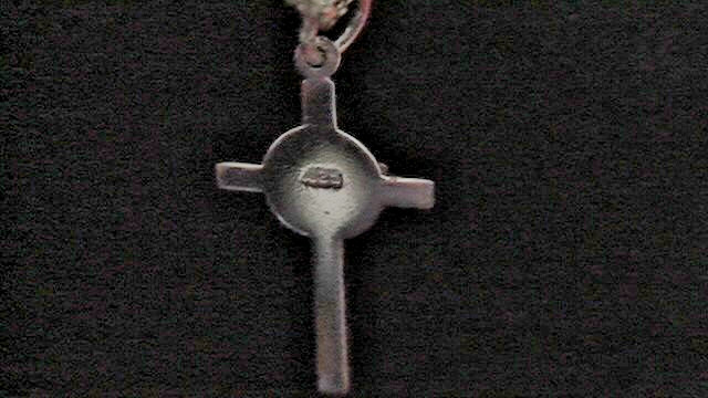 .925 Sterling Silver Cross Pendant and Chain Necklace 17″ – 3.2 grams