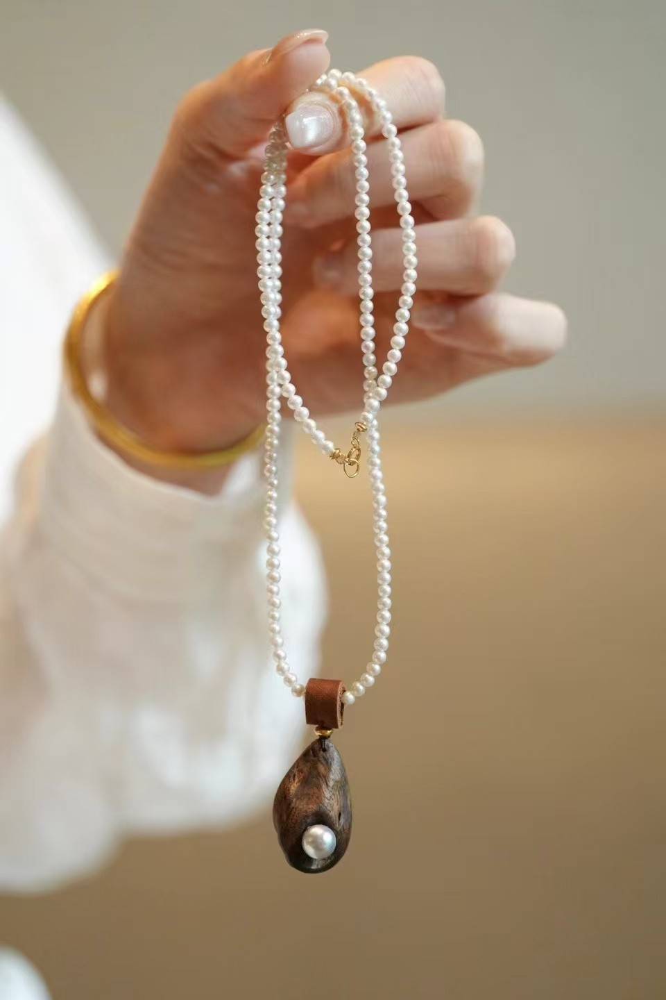 Natural Agarwood(21*35mm) & Freshwater pearls(3.7-8.8mm) Necklace