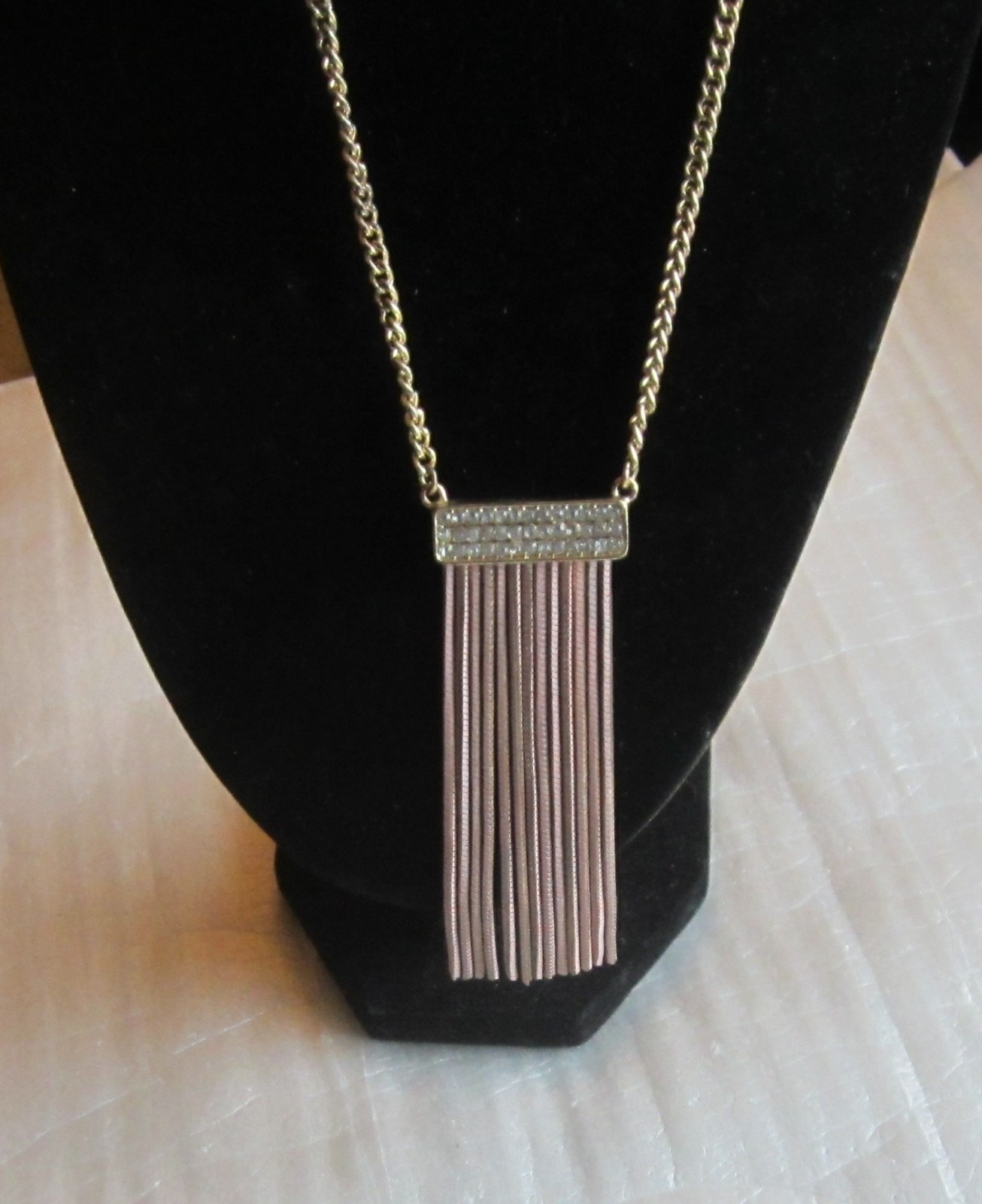 Tassel Pendant Necklace 27+ in. Clear Setting Pink & Gold Pendant Chains Vintage
