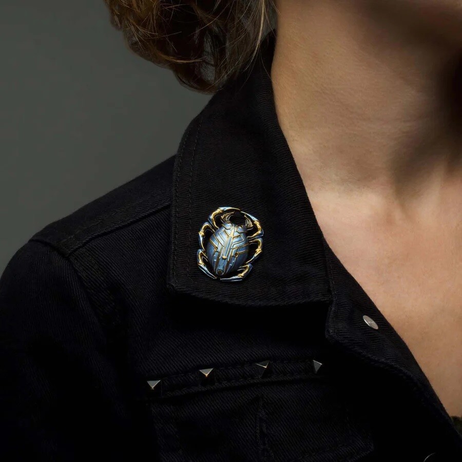 DC Comics Officially Licensed Collectible Blue Beetle 3D Enamel Brooch Pin 3.8cm