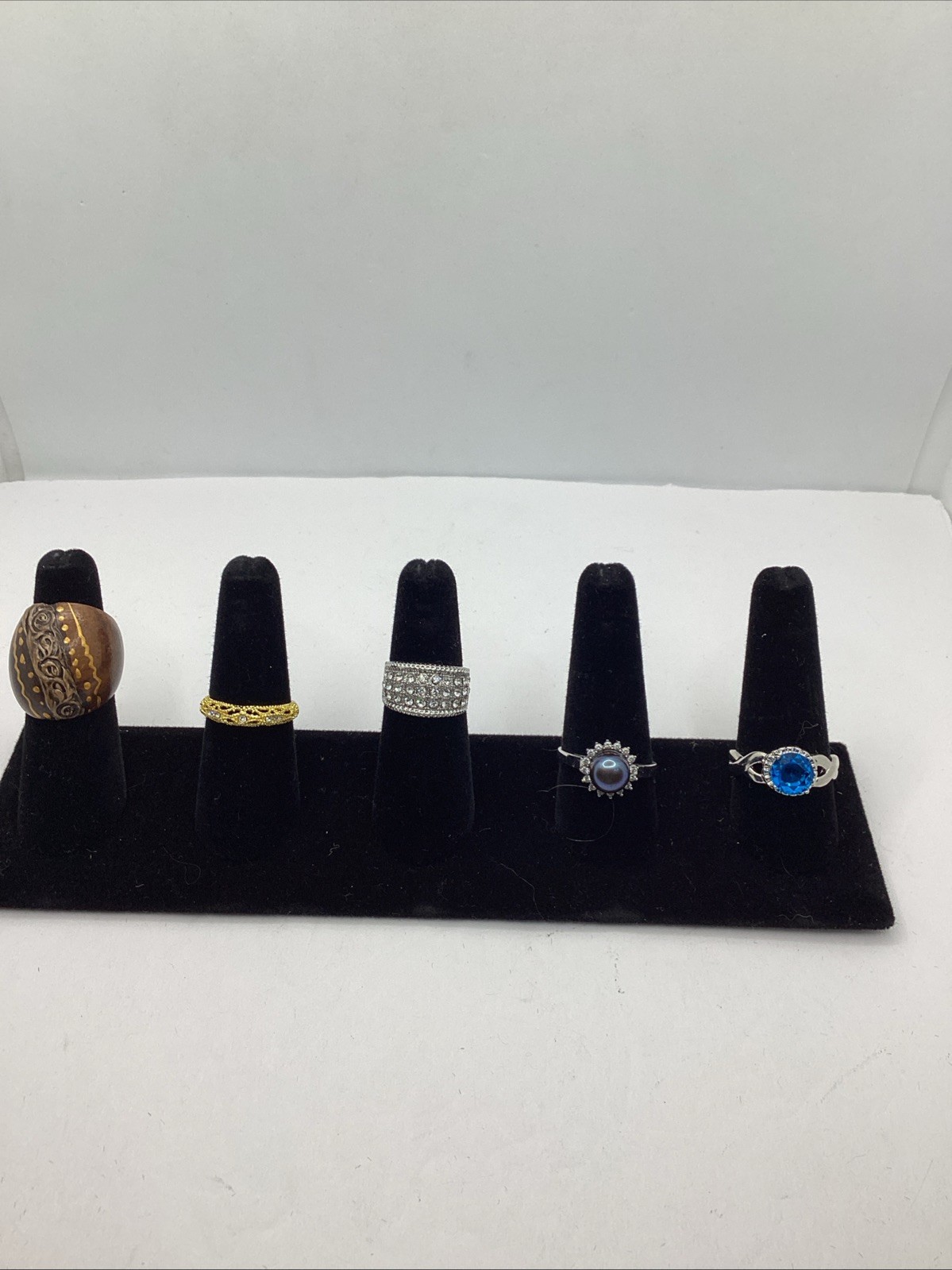 Lot Of 5 Costume Rings. See Pics For Sizes