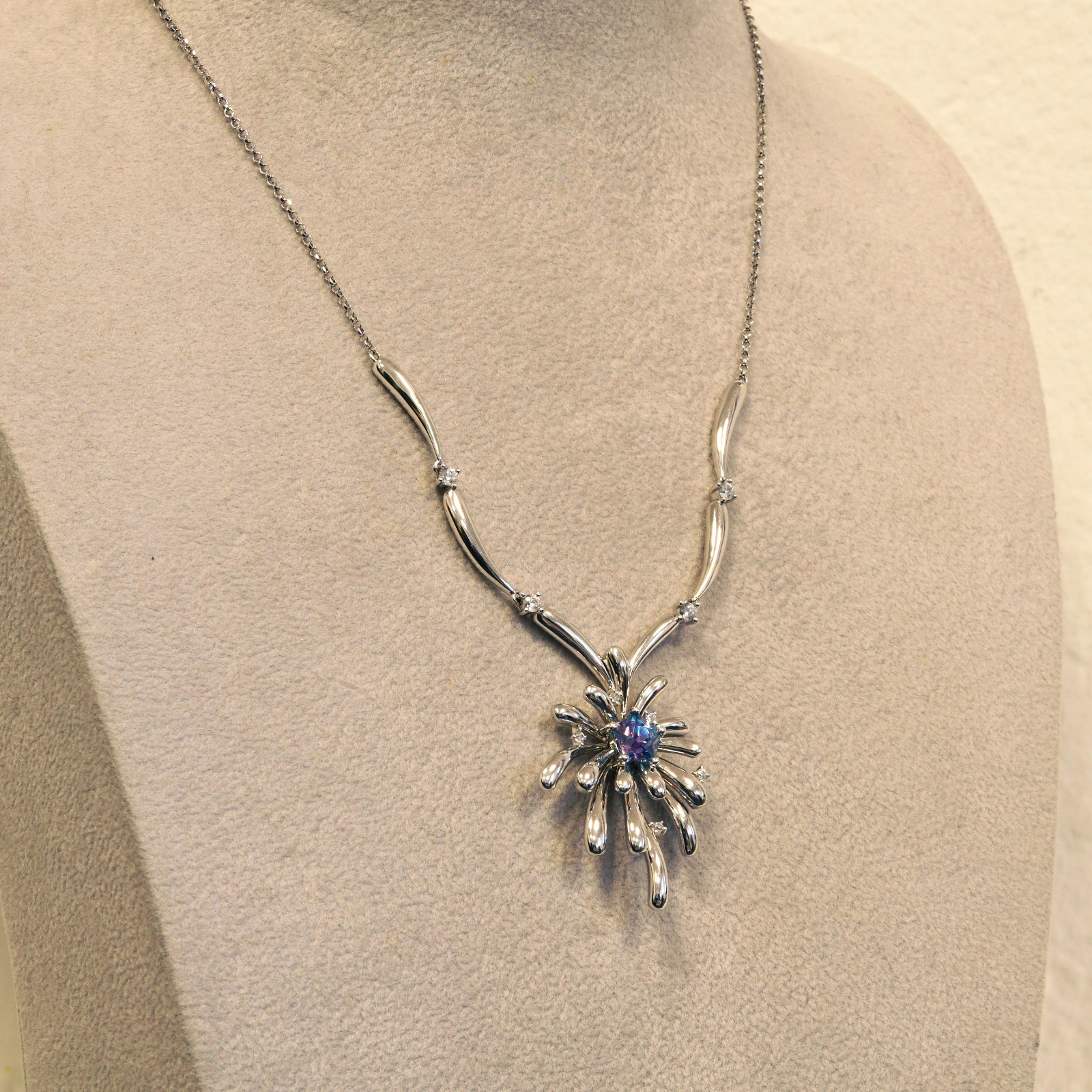 Crosette Necklace Set With Bi‑Colour CZ – Sterling Silver – Carpe Diem – Fei Liu