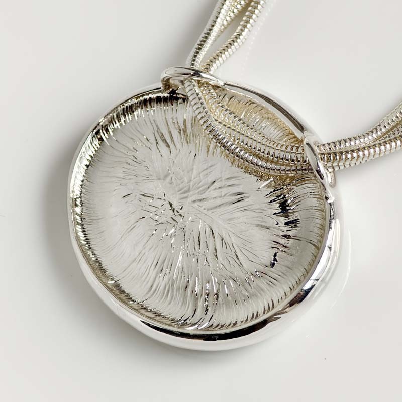 New 16″ Chicos Statement Oval Pendant Necklace Chic Women Party Vacation Jewelry