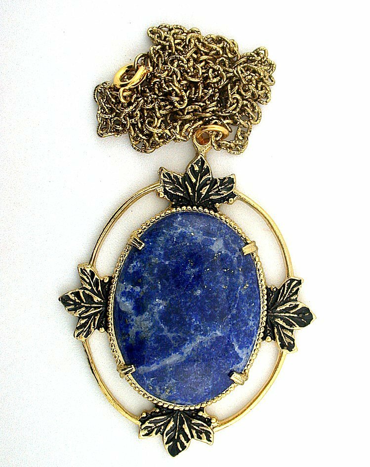 Vintage 40×30 Oval Lapis Cabochon Goldplated Leaf Pendant And 23 Inch Chain T4A7