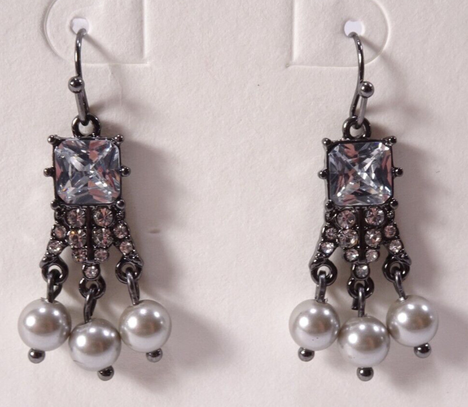 Banana Republic Women’s Silver Bauble Crystal Festive Necklace earrings NWT 90