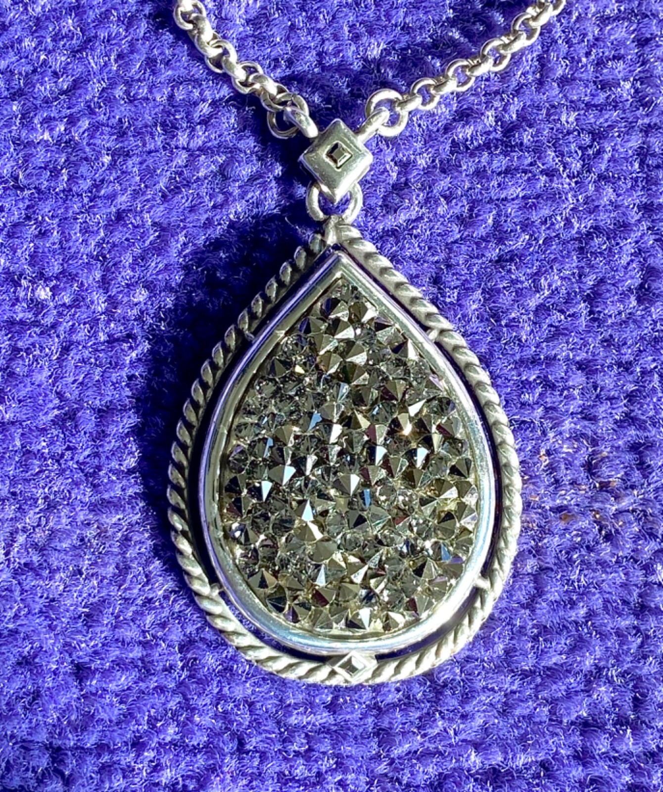 BRIGHTON CRYSTAL ROCKS SILVER DRUSY QUARTZ CRYS SLV TEARDROP MESSG NCKLC VG+✨VTG