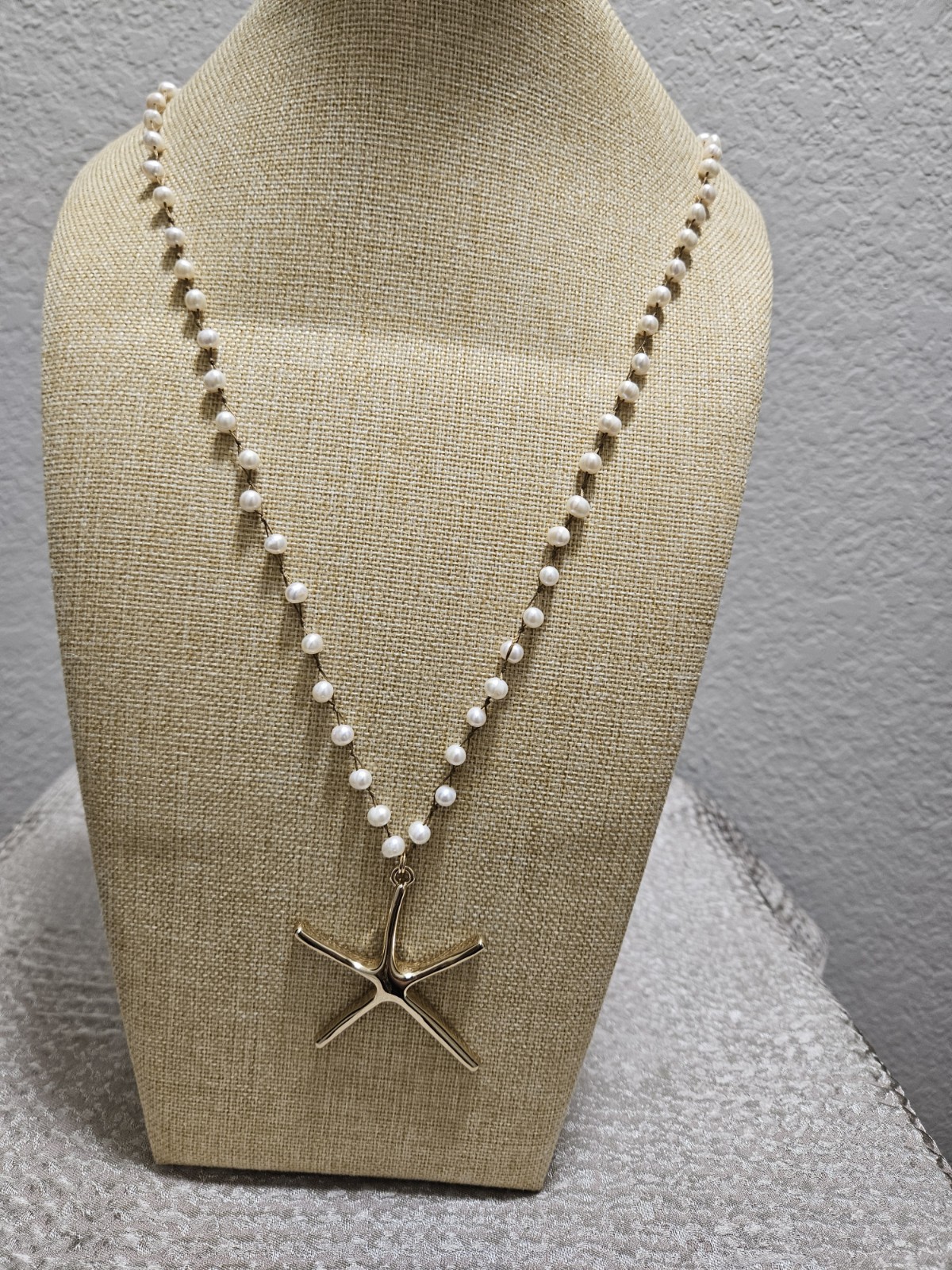 $79.50 Tommy Bahama Freshwater Pearl Gold Starfish Long Pendant Necklace NWT