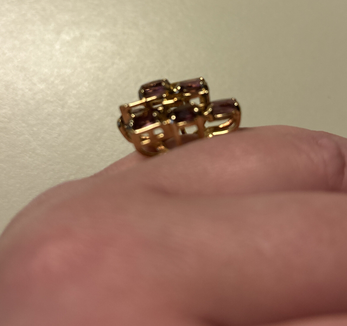 Vintage 18K HGE Gold Plated Purple Cocktail Ladies Statement Ring Size 7 NOS