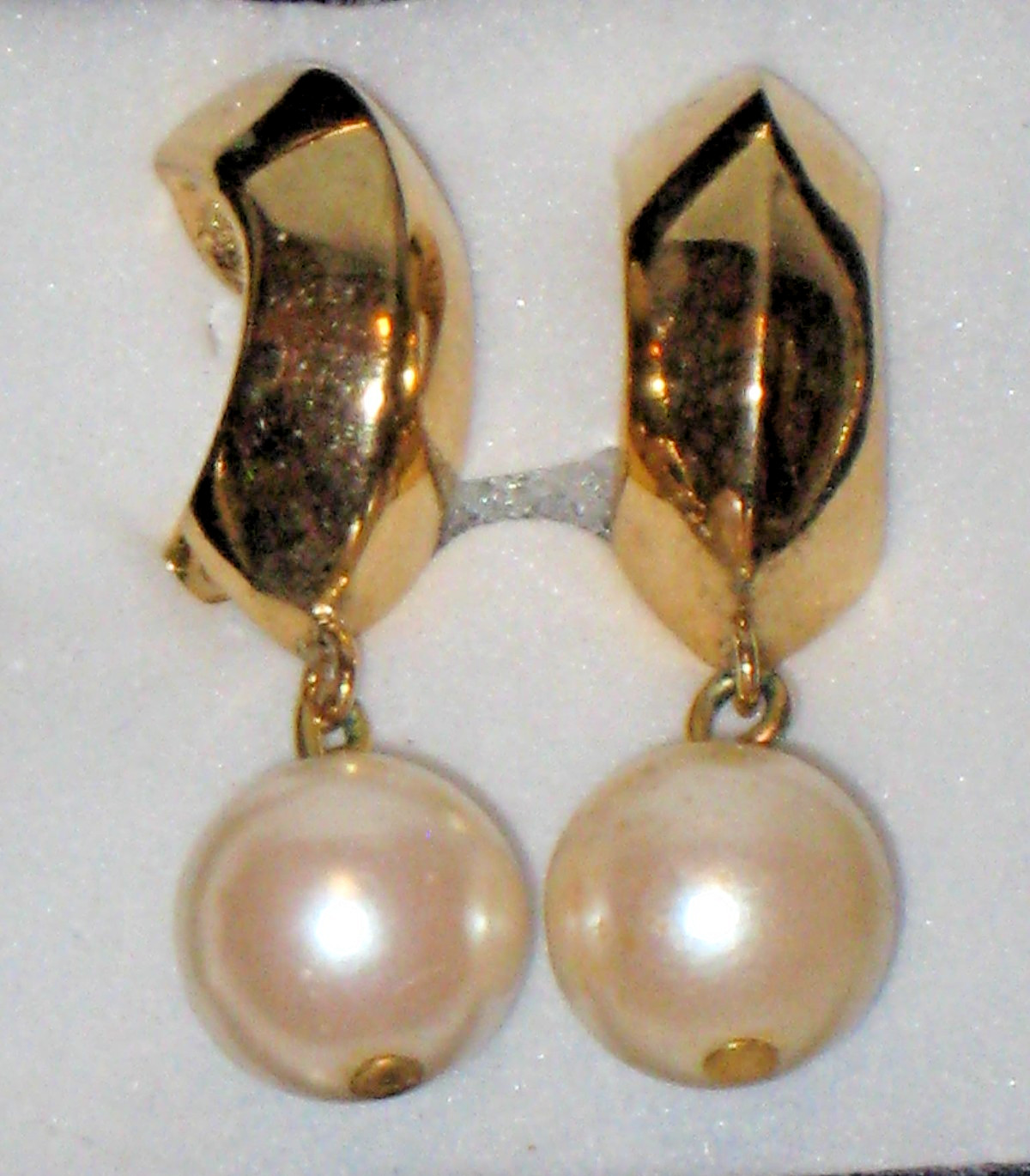 GIVENCHY VINTAGE 1980s Gold Tone Faux Pearl Clip-On Dangle Earrings w 4G Logo