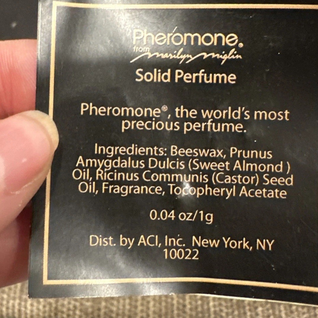 Marilyn Miglin Pheromone Solid Gold Tone Perfume Locket Pendant Necklace Fall