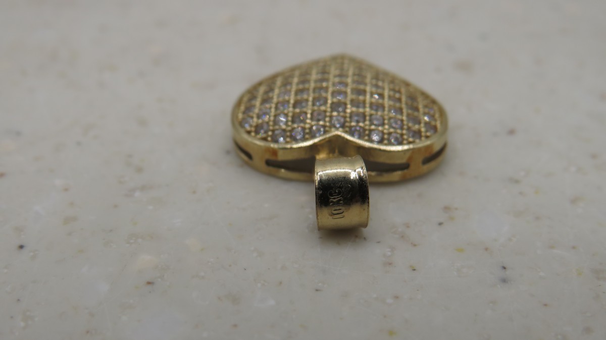 10K Lady’s Love Heart Pendant Yellow Gold CZ 2.6g, 4mm Bail (TDY032250)