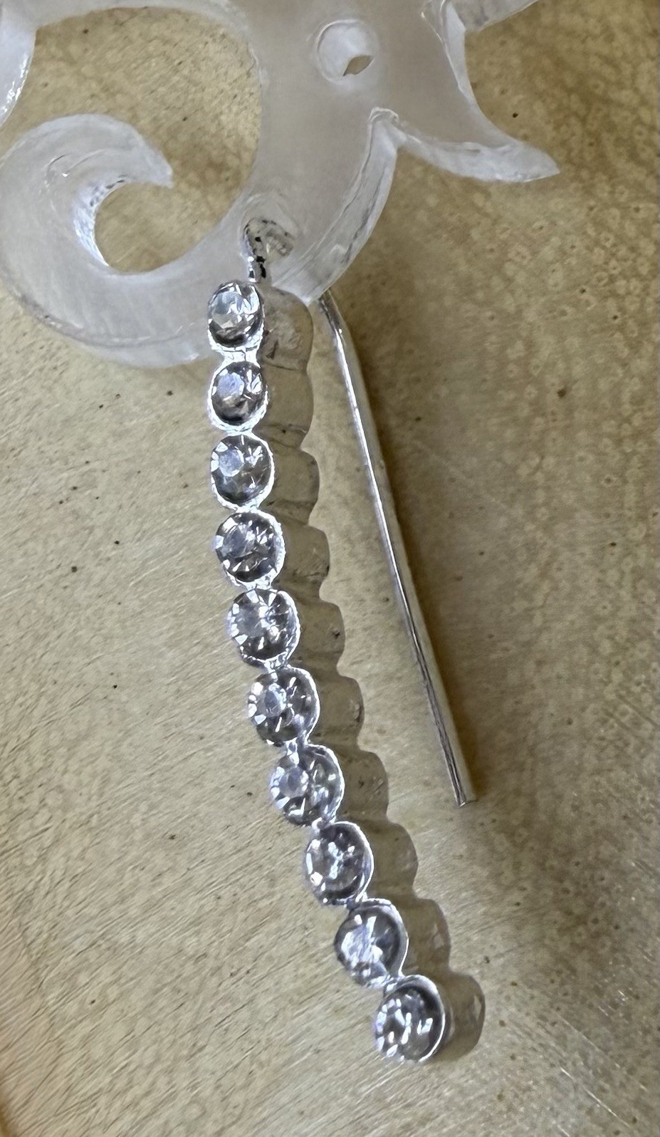 Silver Tone Uniform Clear Crystal Bezel Set Drop Dangle Earrings. Nice Quality.