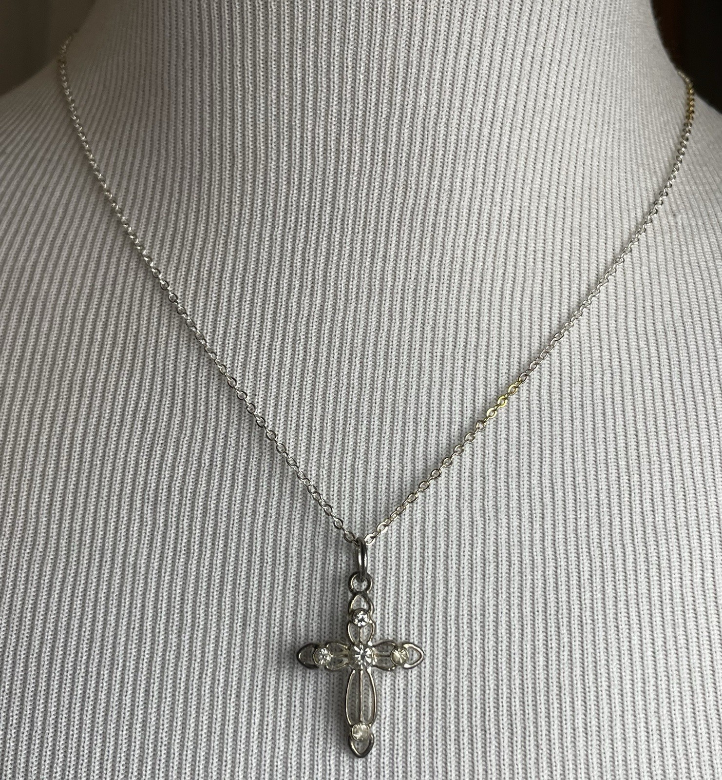 3 Silver Gold Tone Layered Necklaces 16-22” Flower Cross Pendant Rhinestones