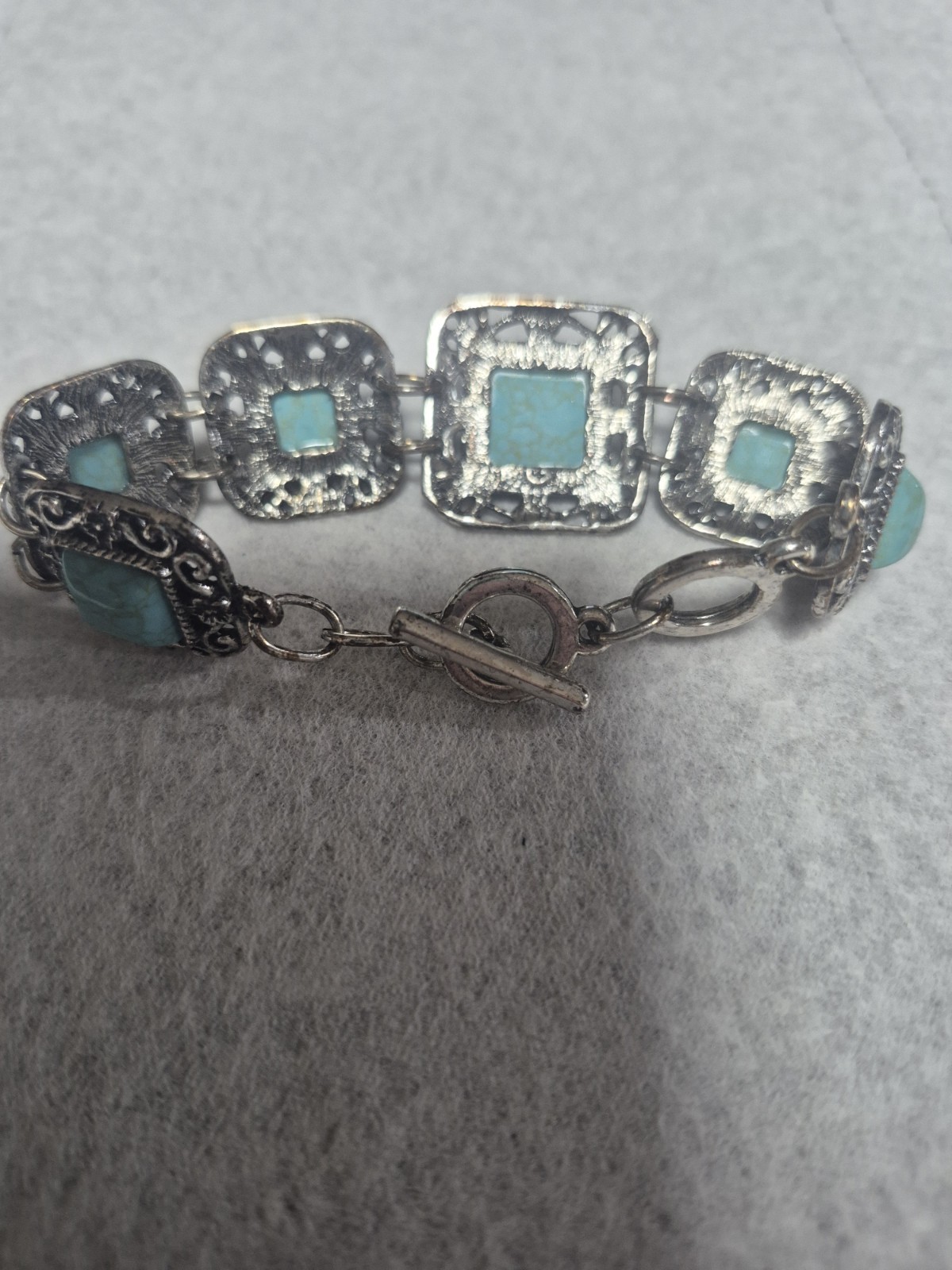 Vtg. Silver Tone Metal Link Statement Bracelet 6 Square Blue Bezel Stones Toggle