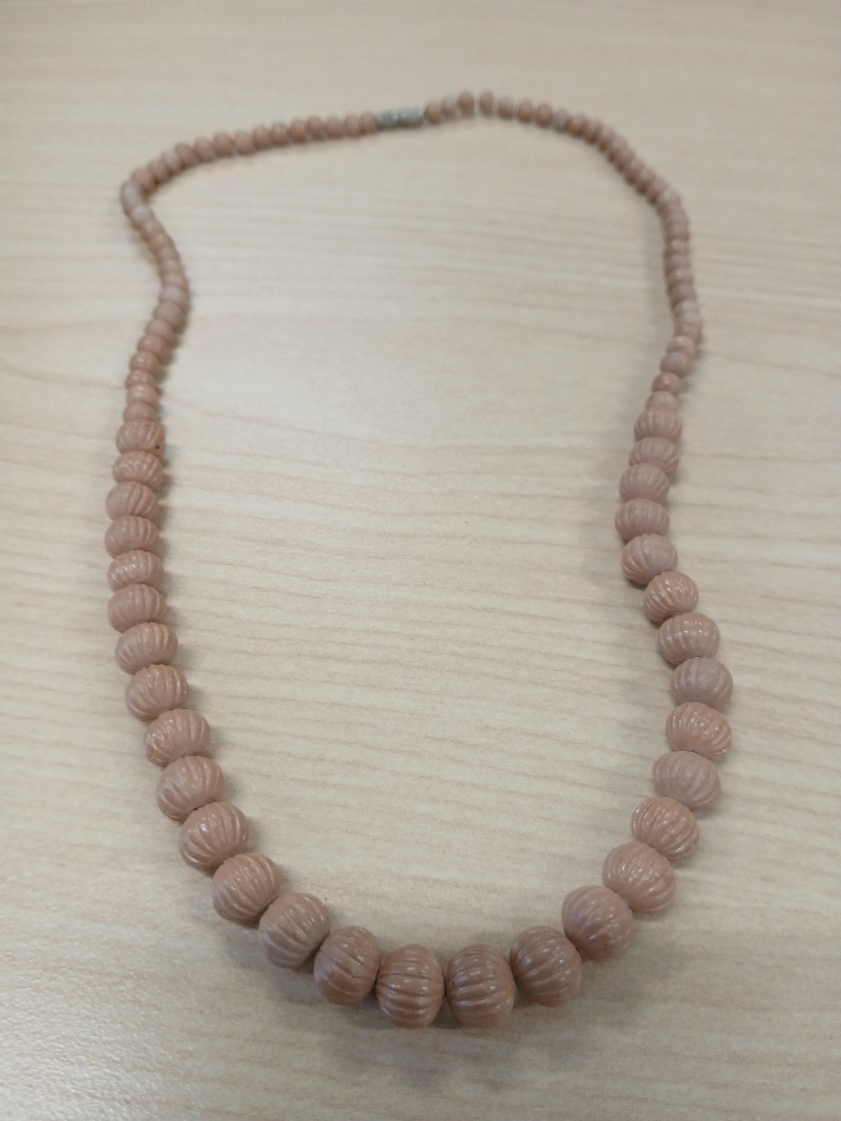 Pink Wood Beaded Necklace Round Beads Ball/Bead Chain Barrel Clasp