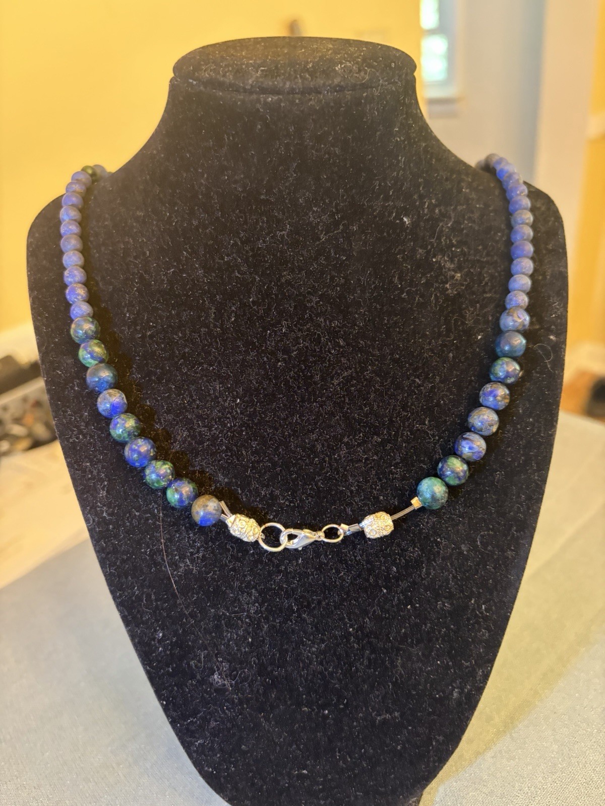 Blue Green Stone Round Beaded Strand Necklace – Silver Metal Lobster Clasp