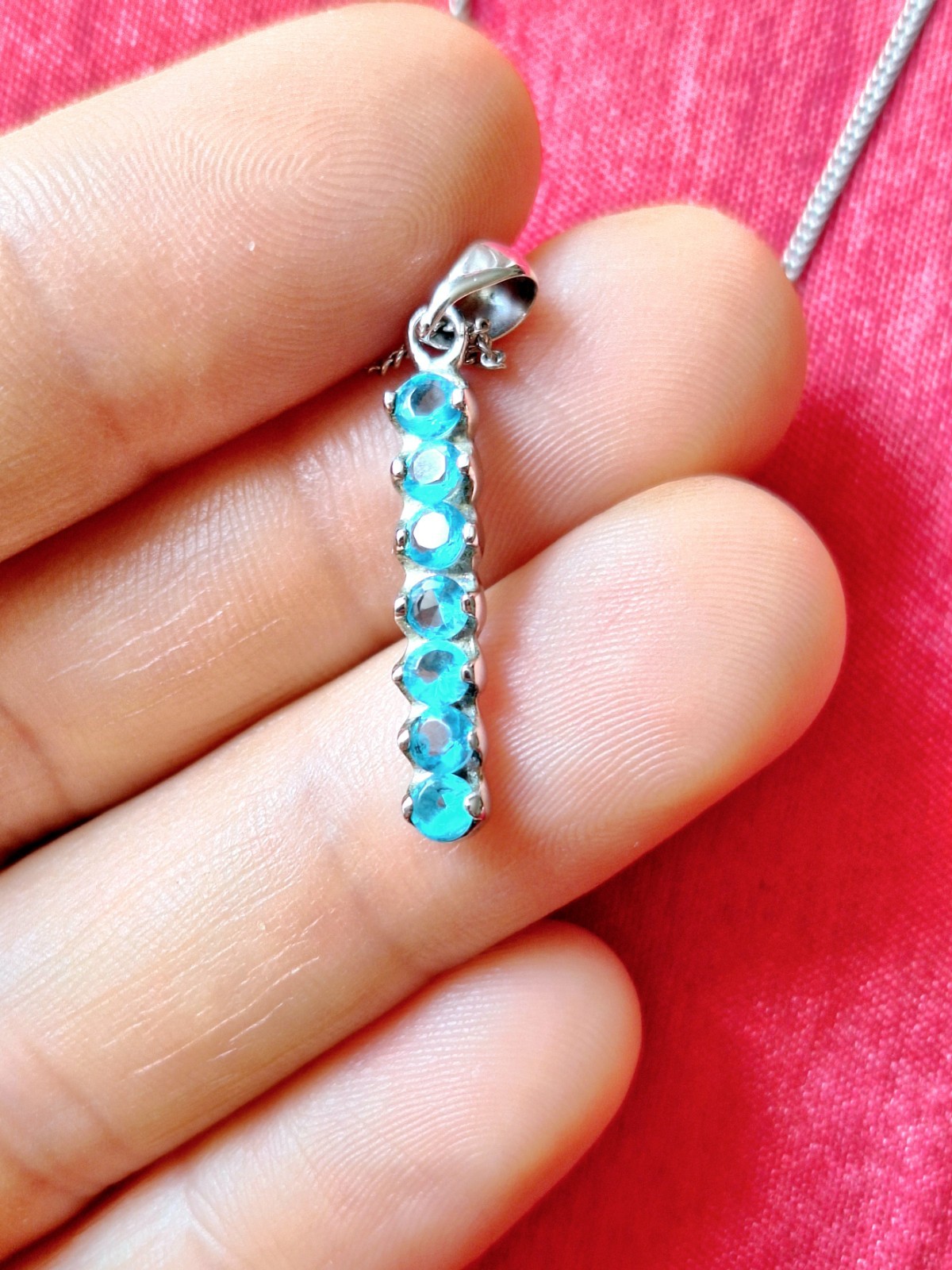 18 carat white gold plated pendant & aqcuamarine
