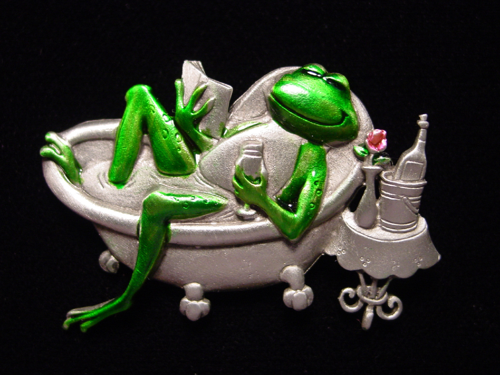 “JJ” Jonette Jewelry Silver Pewter ‘DIVA Frog in Bathtub’ Pin