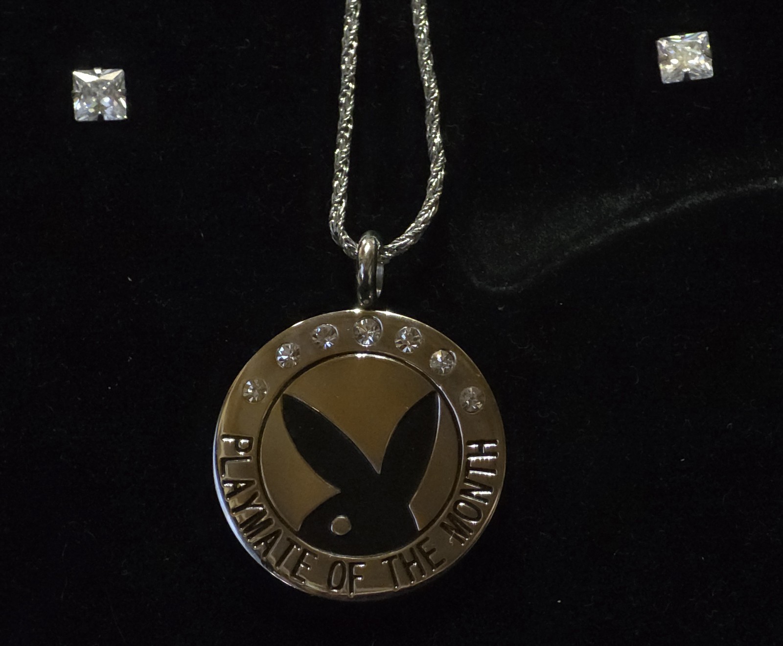 Stainless Steel Playboy Bunny Pendant W/22in Chain & White Cz Earrings