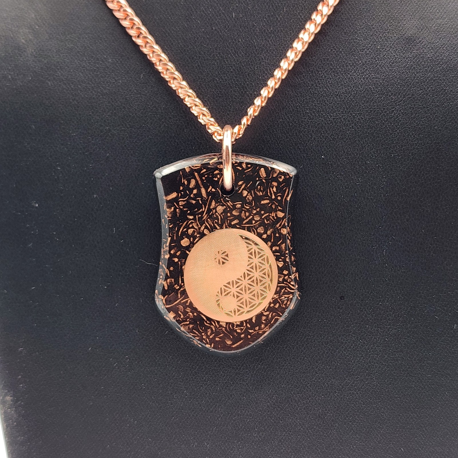 Orgonite Shield Pendant Yin Yang Copper Shungite Quartz 20″ Copper Chain