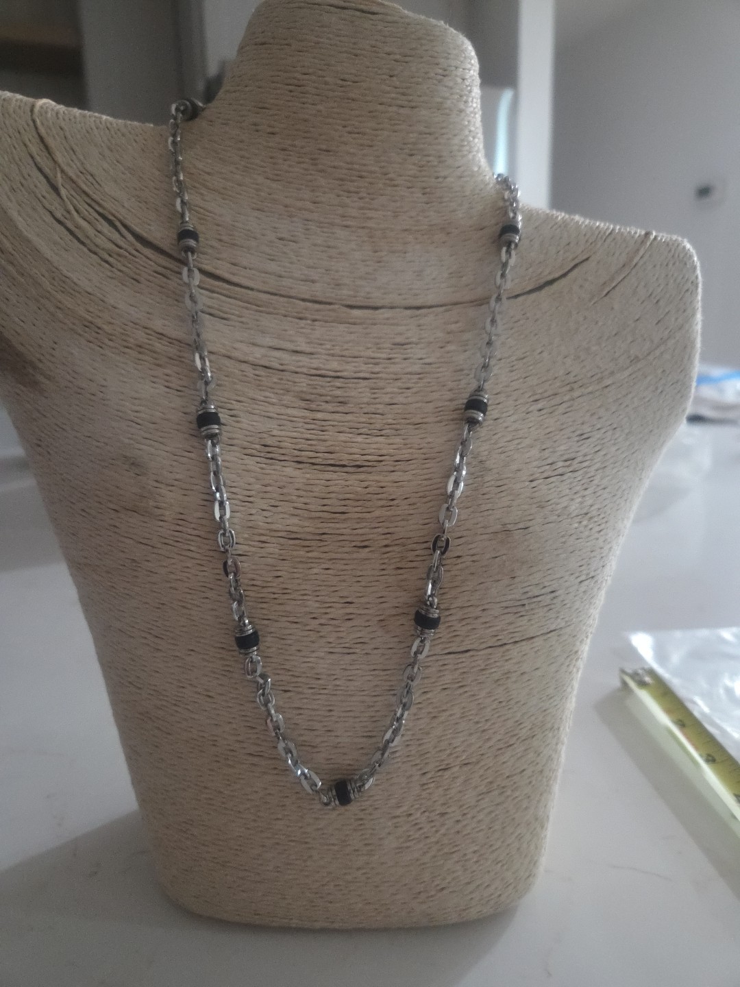 STAINLESS STEEL Chain POLISHED AND BLACK RUBBER 23.5 In