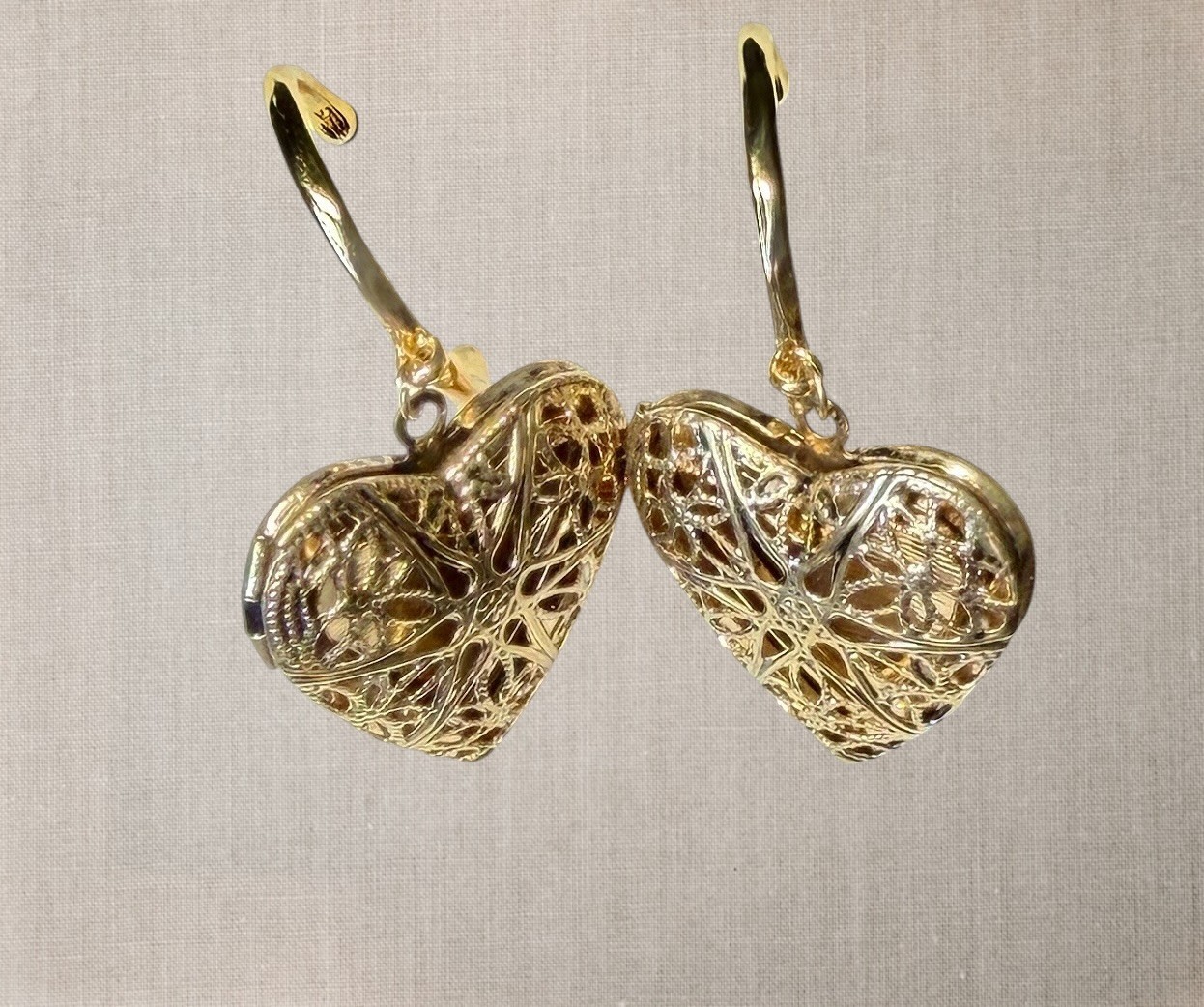 Gold Tone Heart Locket Hoop Earrings Filigree Dangle Romantic Statement