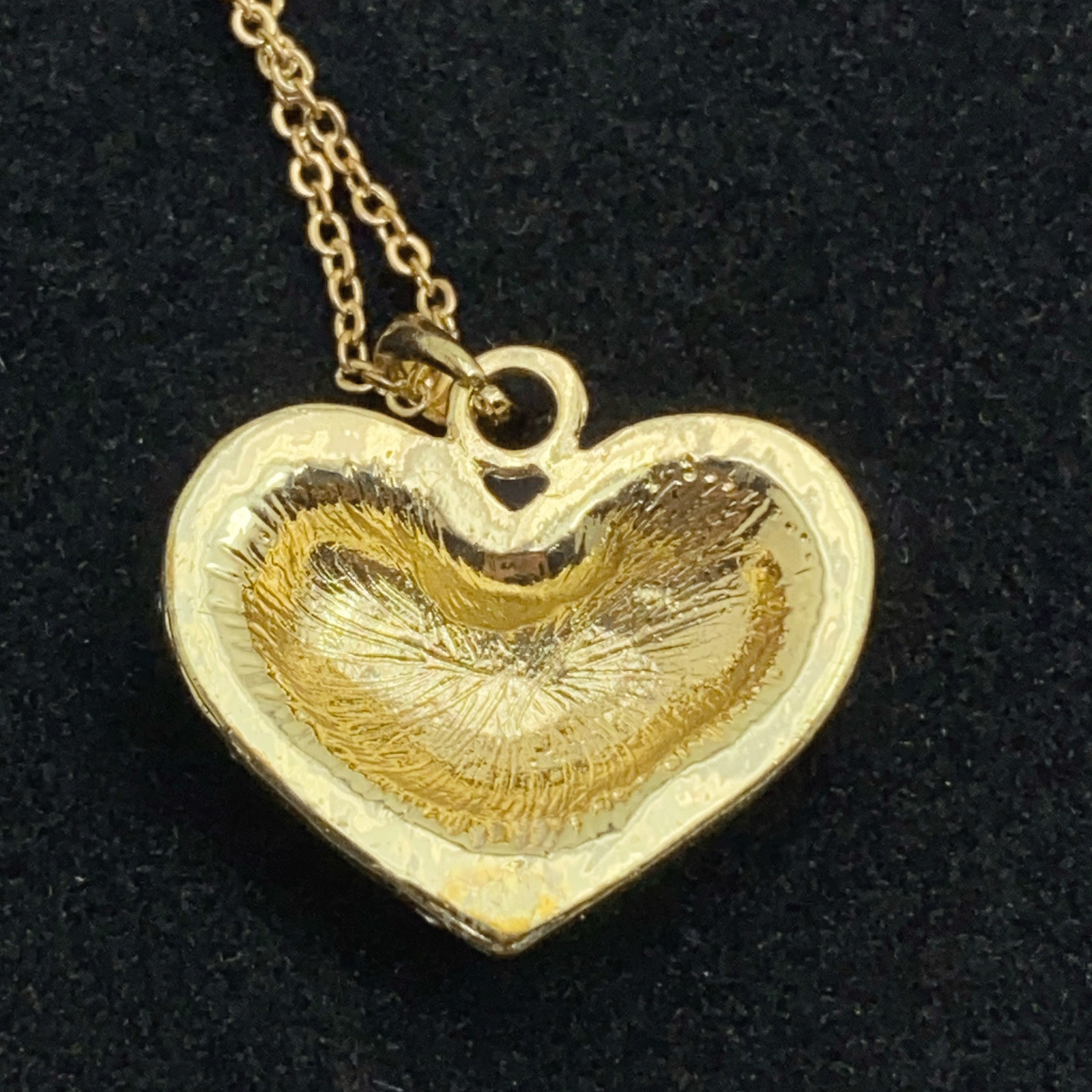 Sparkly Heart Pendant Pave Rhinestone Gold Tone 17″ Chain Necklace Very Good