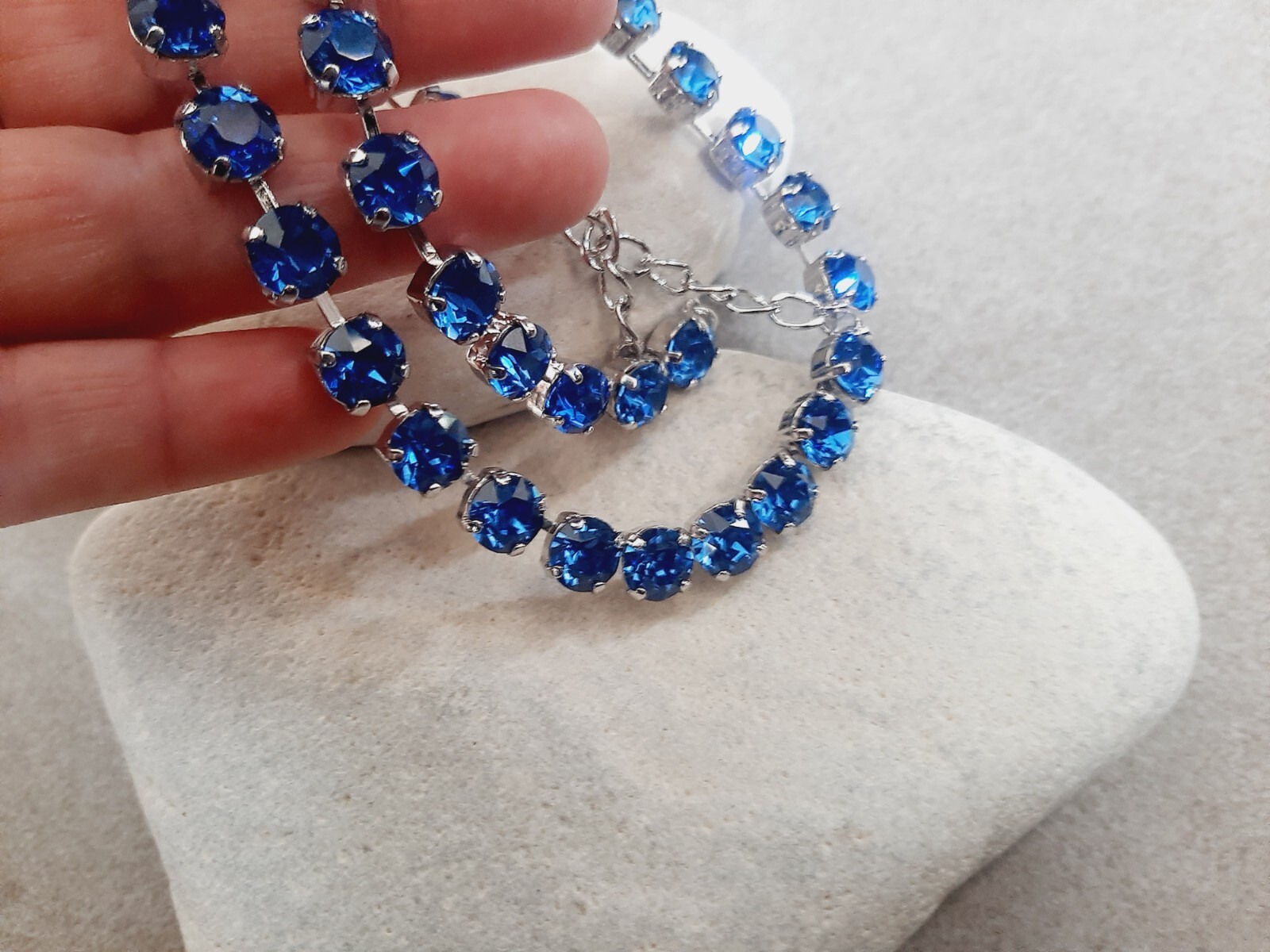 Blue Sapphire Tennis Necklace – Silver Cup Chain Collier for Graduate Gift