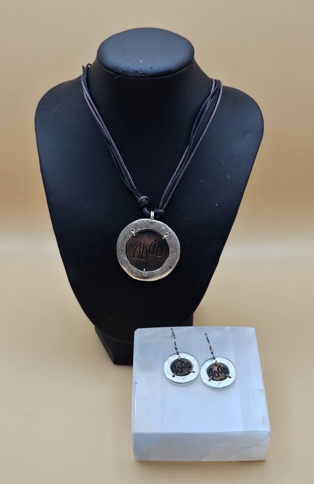 Deer Track – Pewter, Ant. Copper, Silver Necklace/Earring Set – BCWR-662SAC