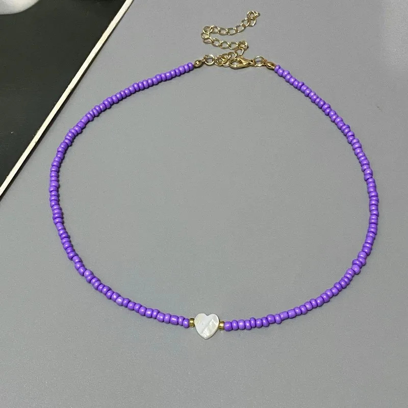 Collar Choker de Concha con Corazón – Cuentas de Vidrio Coloridas, Regalo de