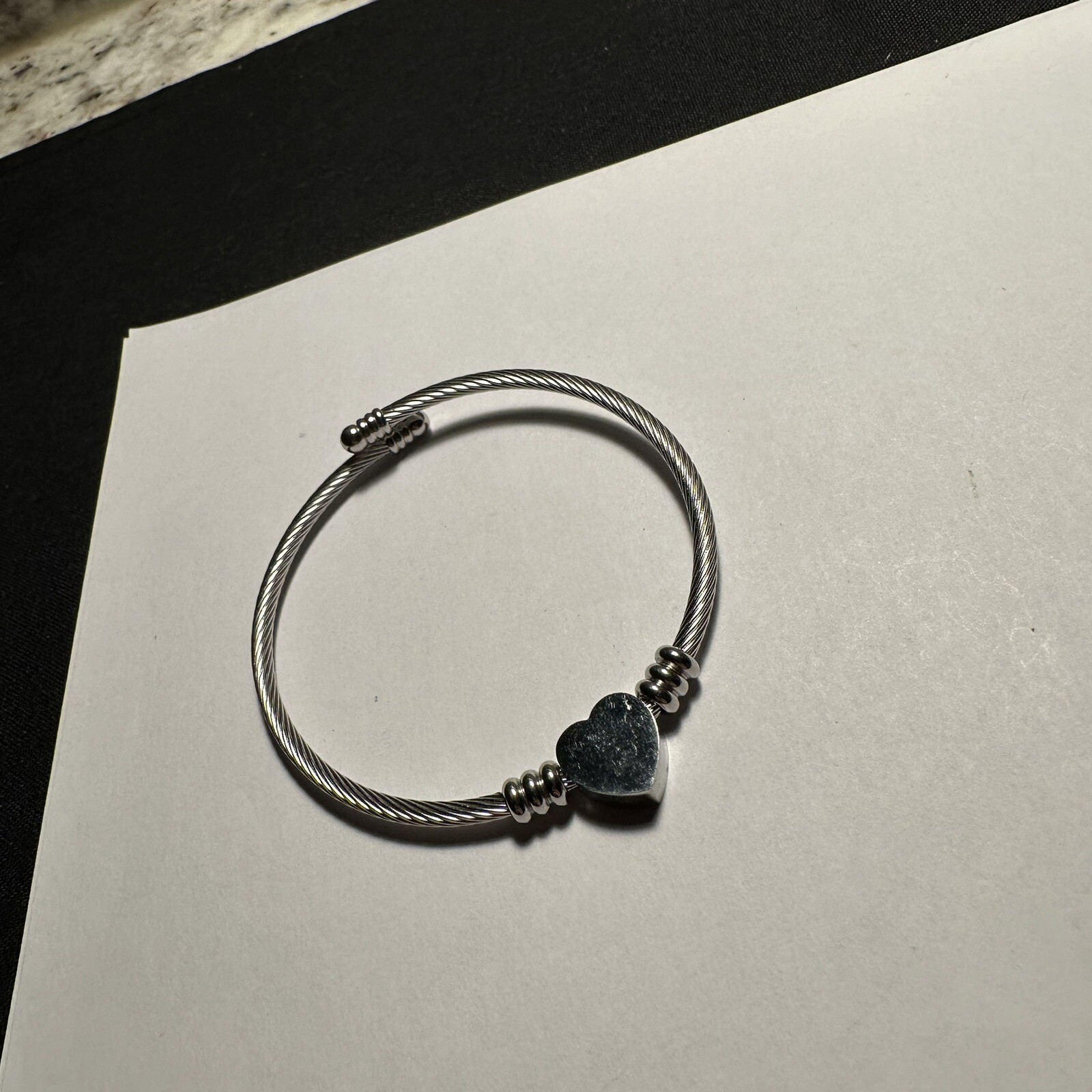 Women’s Silver Tone Cable Bangle Bracelet 7 1/4 Inch Letter / Initial B Heart