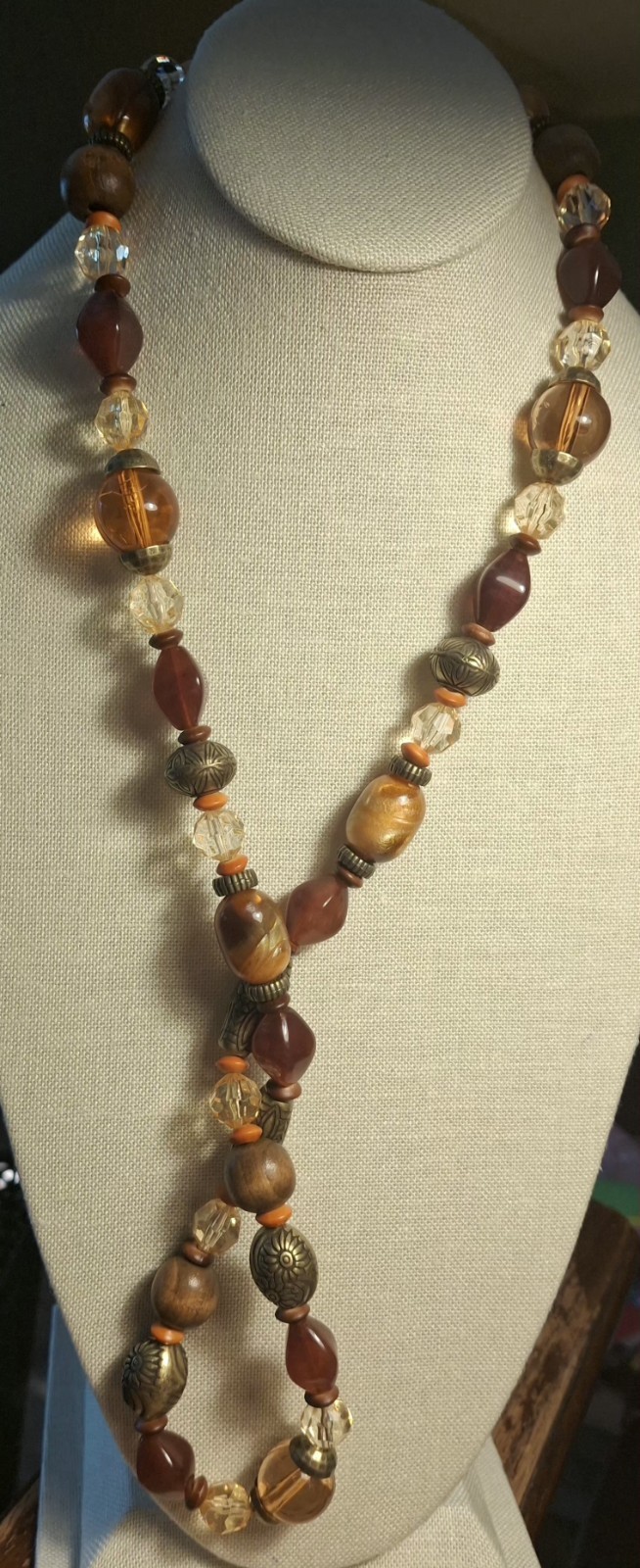 Vintage no brand pre-owned necklace..wood, metal, plastic/ acrylic beads