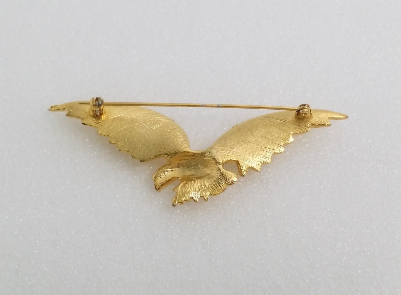 Unsigned Gold tone Eagle Brooch