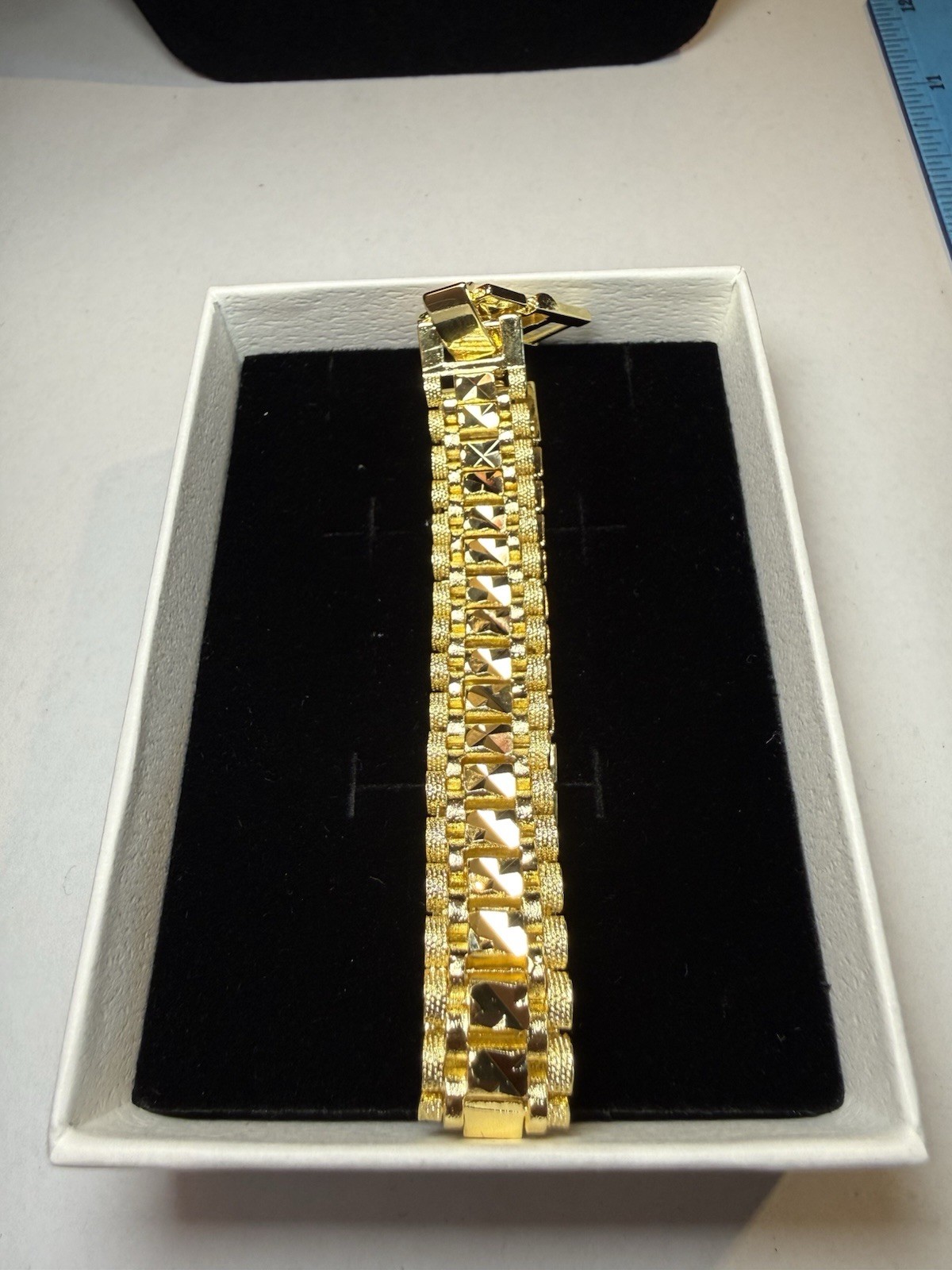 Gold filled Rollie Link Chain Bracelet Box Clasp No Stone Less Than 8 in