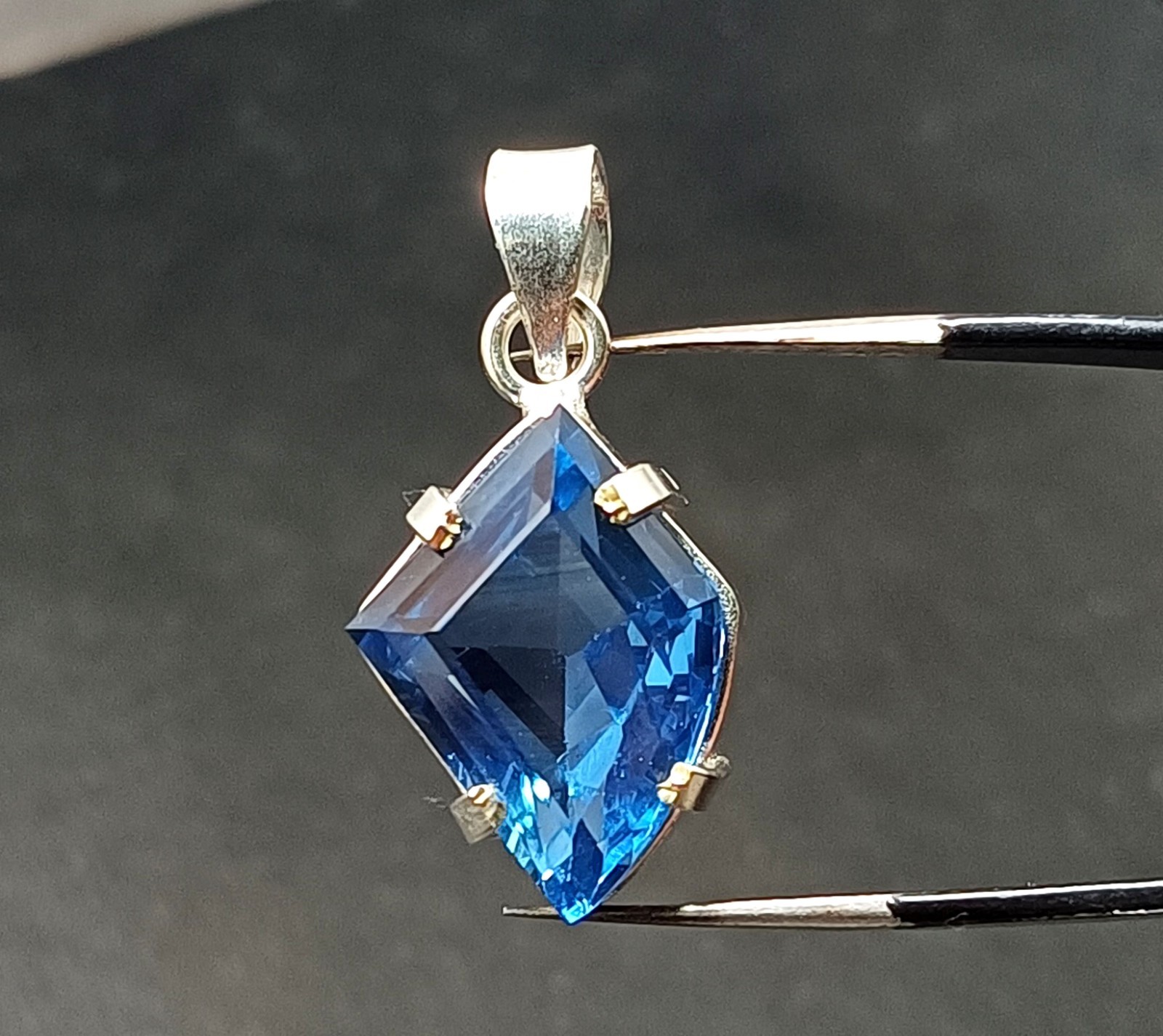 31.65 Ct Certified Natural Fancy Blue Sapphire Gemstone Pendant 925 Sterling Gem