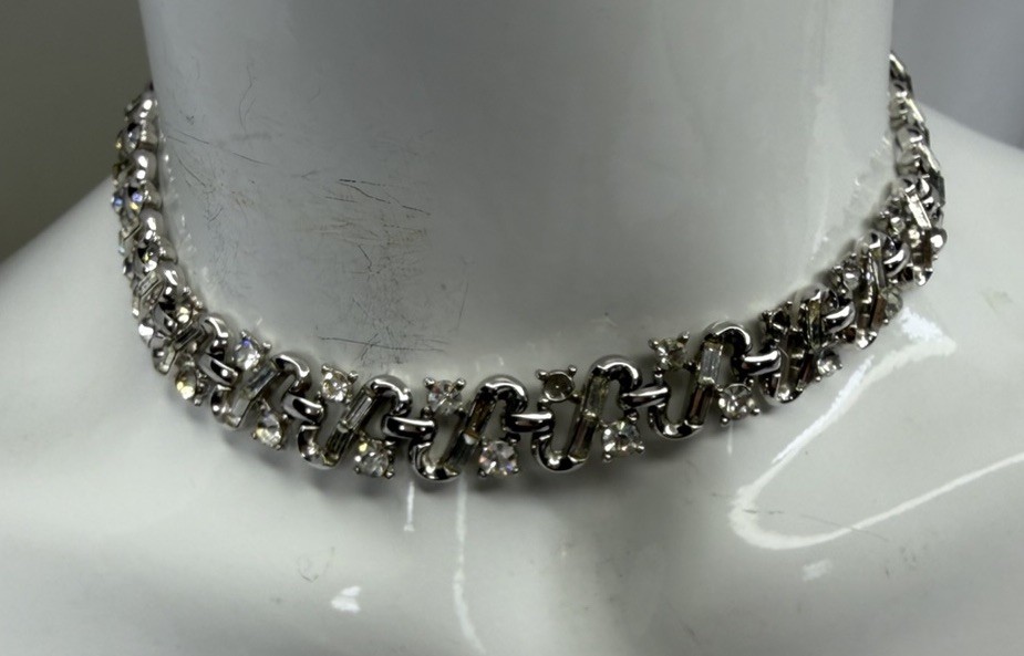 Trifari Silver Tone Clear Crystal Rhinestone Link Choker Necklace Signed