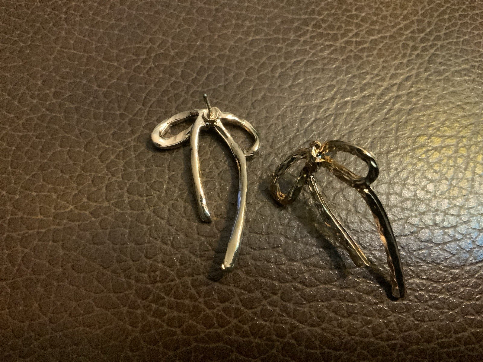 LOFT Bow Bowknot Earrings Ann Taylor Told 14k Stud Boho Barbiecore Ribbon Stud