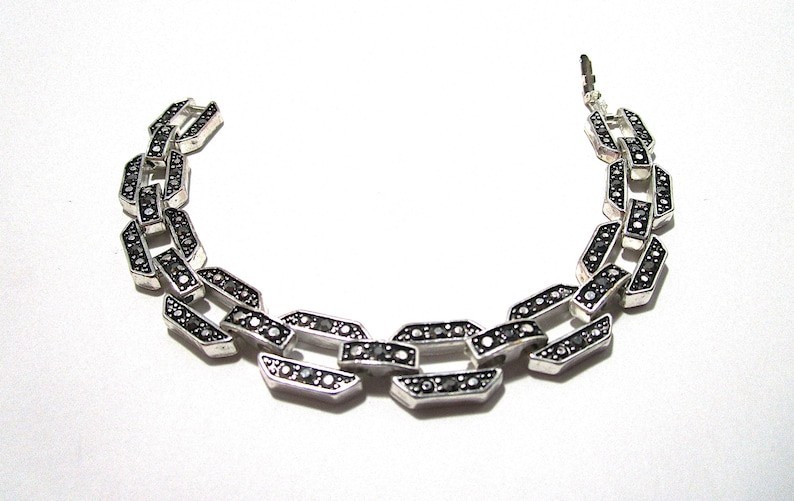 Silvertone Marcasite Link Bracelet 7 In. Length