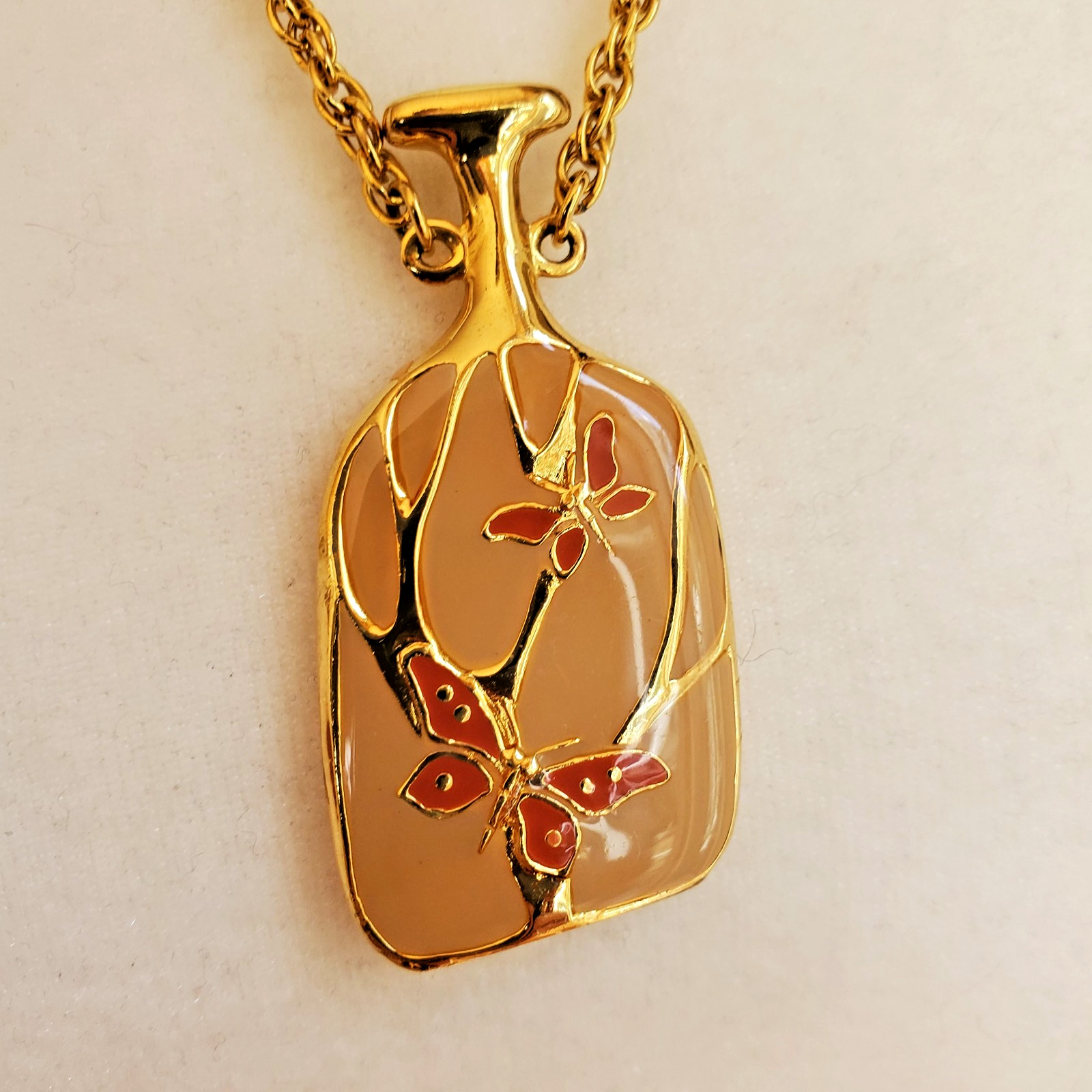 Butterfly Pendant Necklace Goldtone Peachy Orange Signed Thailand 24″