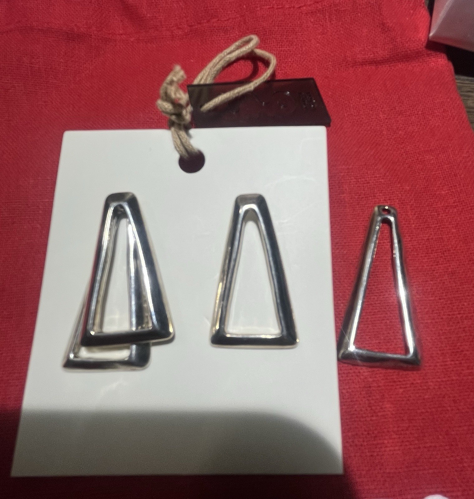 UNOde50 Silver Tone Geometric Triangle Dangle/Drop Earrings Signed Push Back