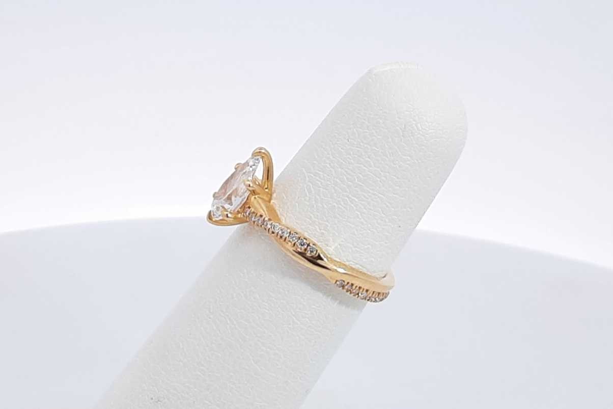 0.80 Ct Lab Created Pear Cut Diamond 18k Gold Ring & Cert 3.8g Sz4.5 Eb0526pxzdu