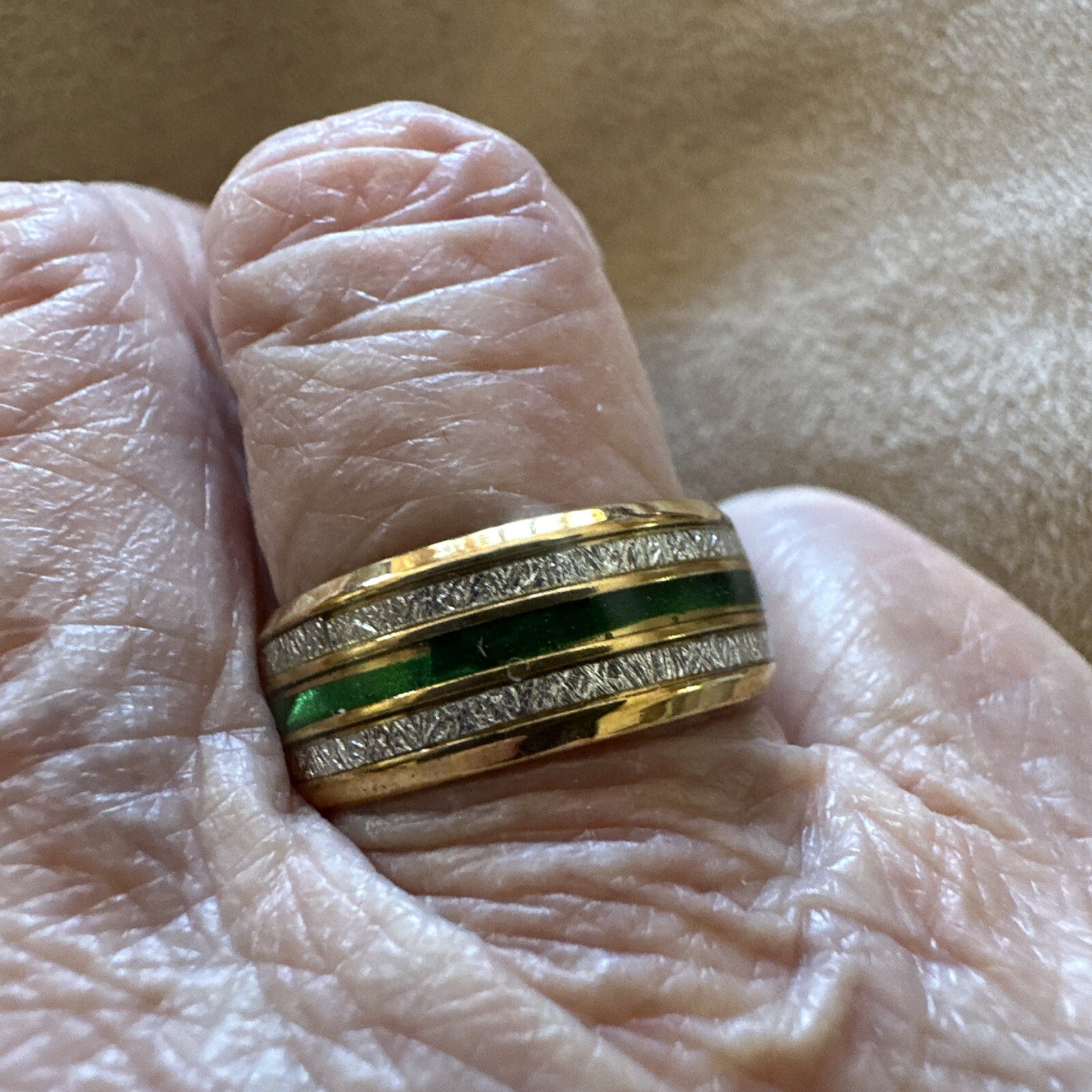 Stainless Steel Gold Ring With Green & Silver Accent Sequins In A Size 7